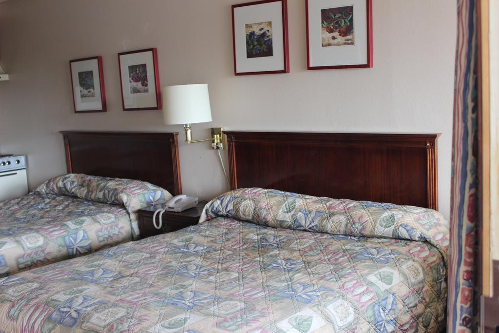 Kings Motor Inn ไฟฟ์ ห้อง รูปภาพ