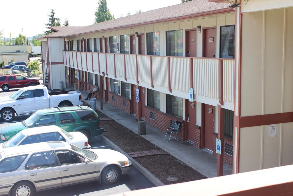 Kings Motor Inn ไฟฟ์ ภายนอก รูปภาพ